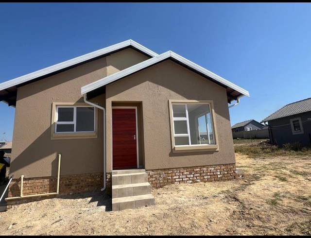 3 BEDROOM HOUSE FOR SALE IN KAYA SAND